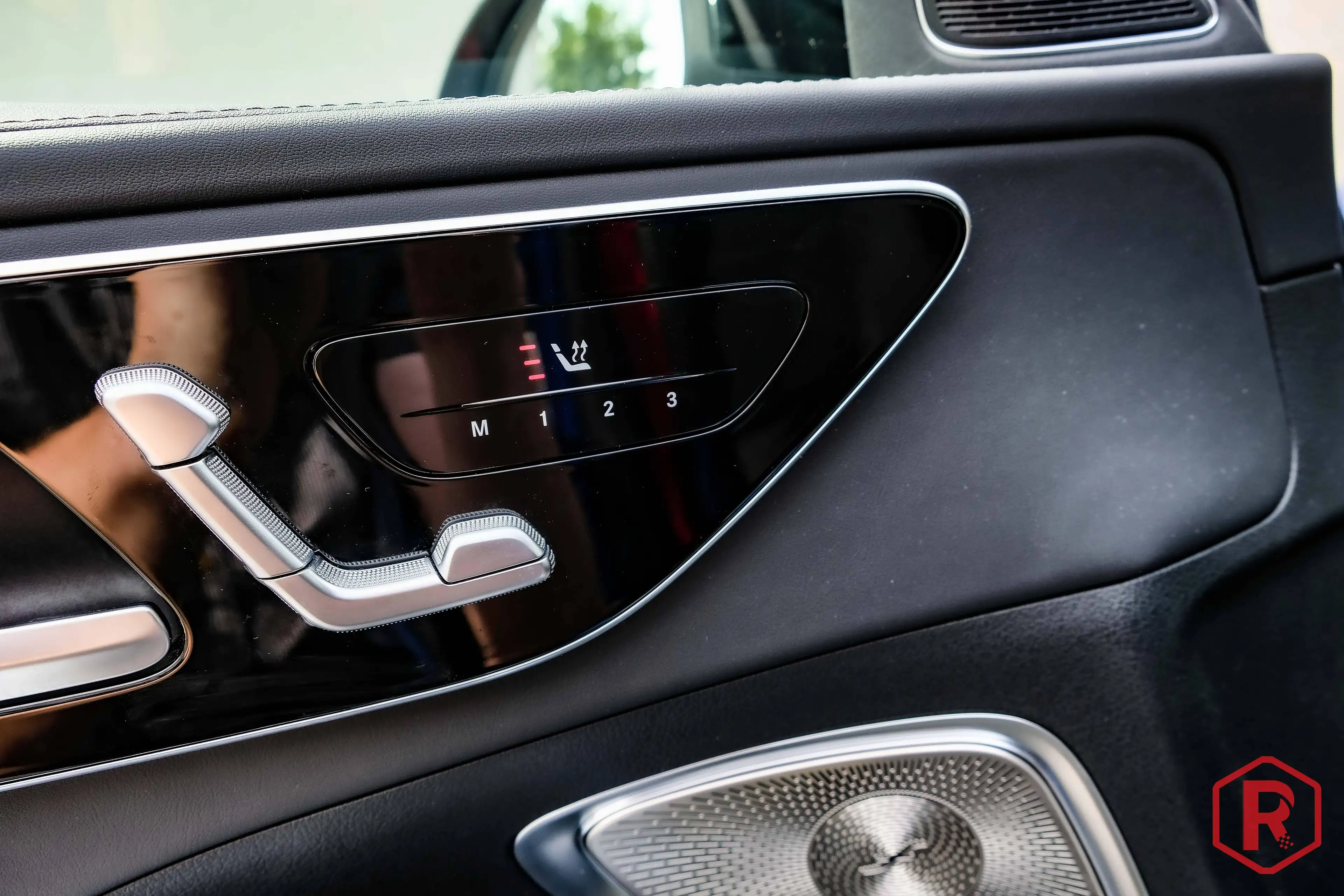 Mercedes-Benz C 63 AMG S E-Performance 4MATIC+ Pano Burmester Garantie — photo 13
