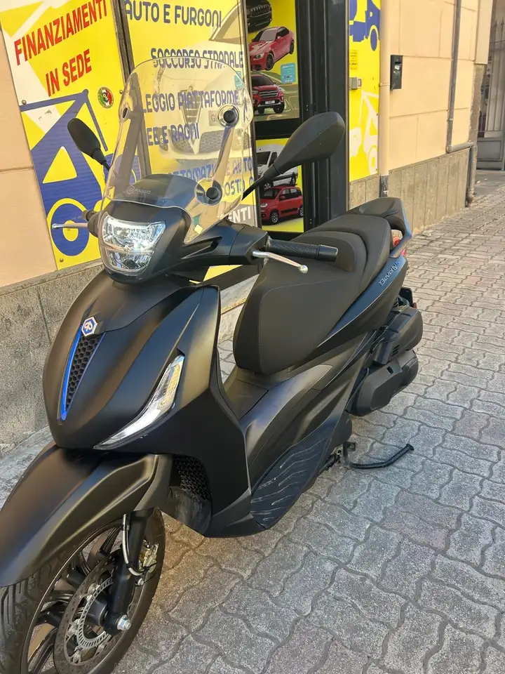 Piaggio Beverly 400