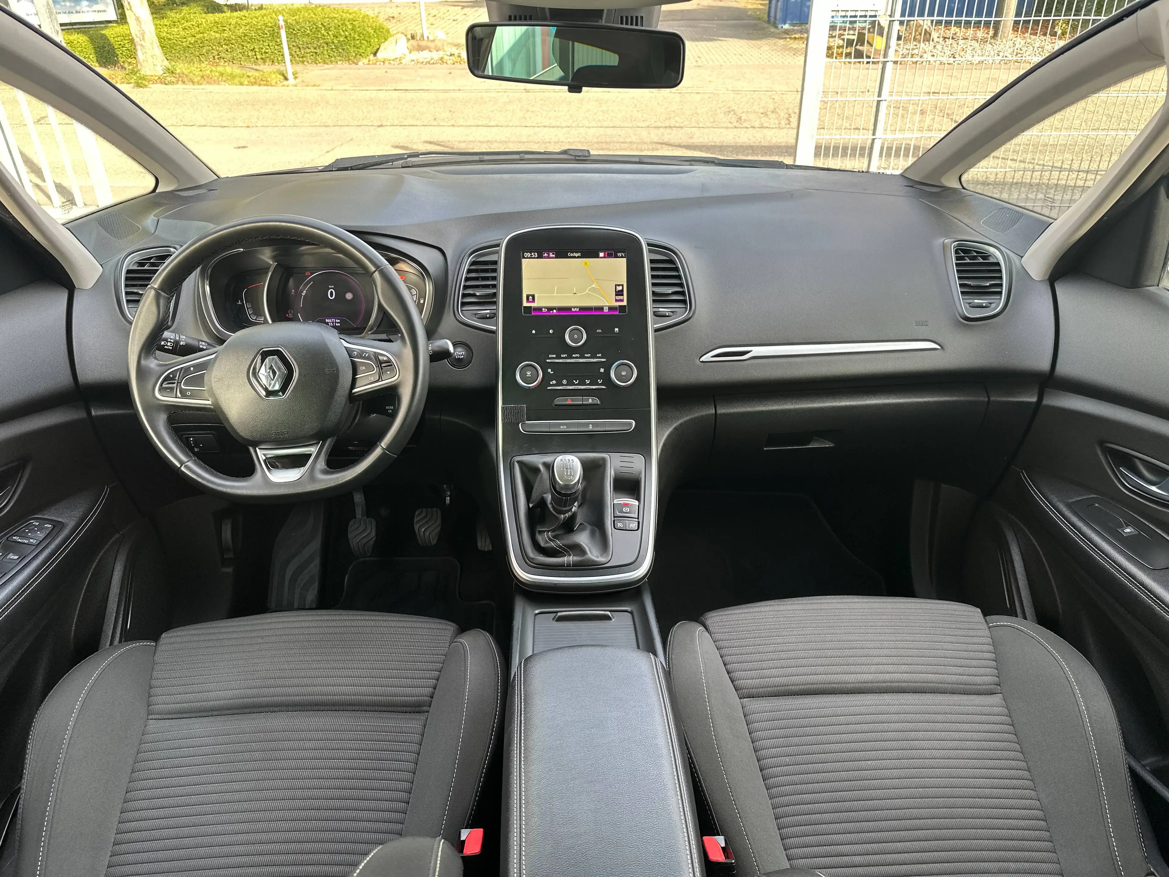 Renault Scenic 140 TCe*7-Sitze*Kamera*Navi*Klimaaut*Temp*Parkpilo — photo 13