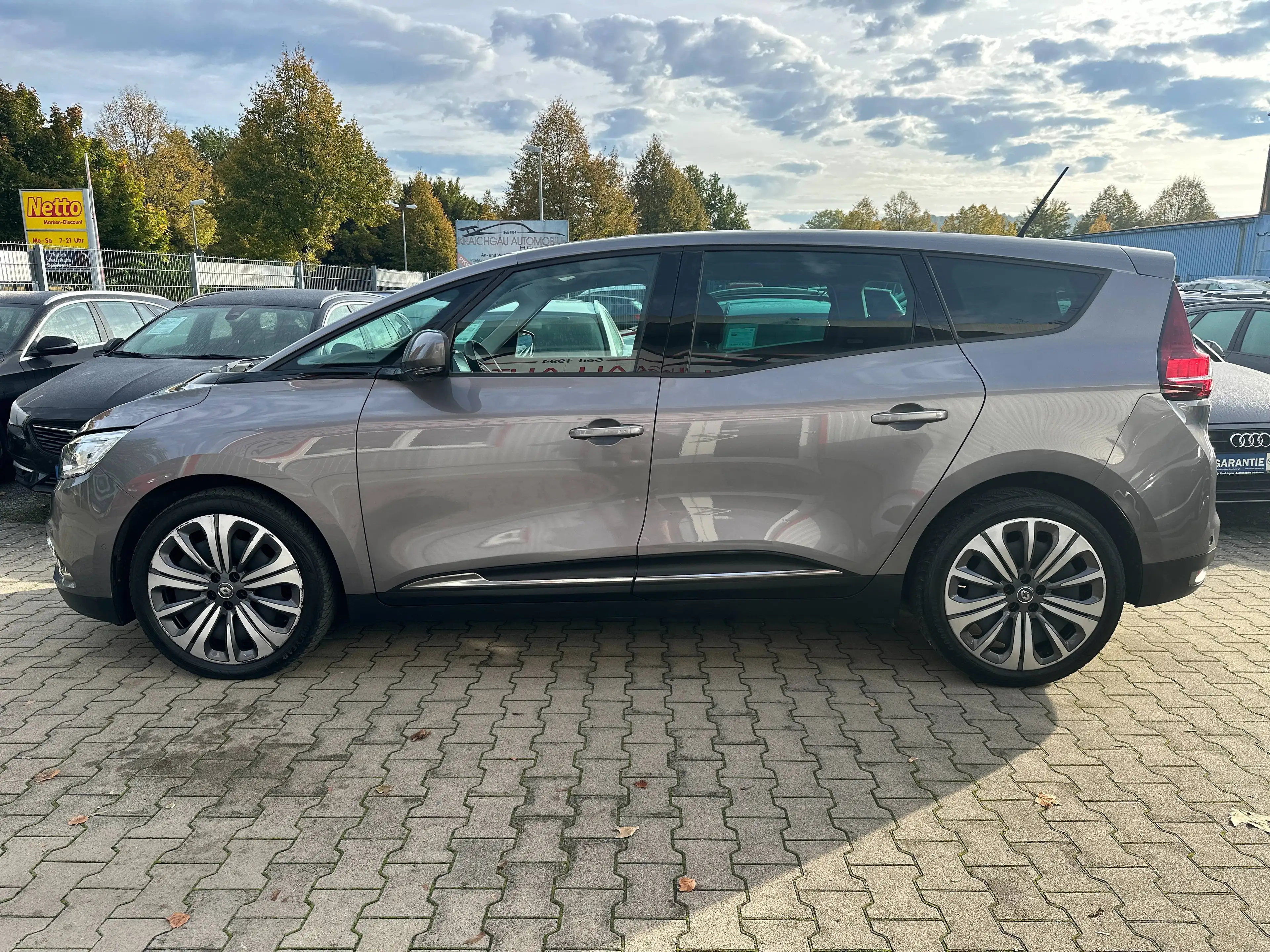Renault Scenic 140 TCe*7-Sitze*Kamera*Navi*Klimaaut*Temp*Parkpilo — photo 2