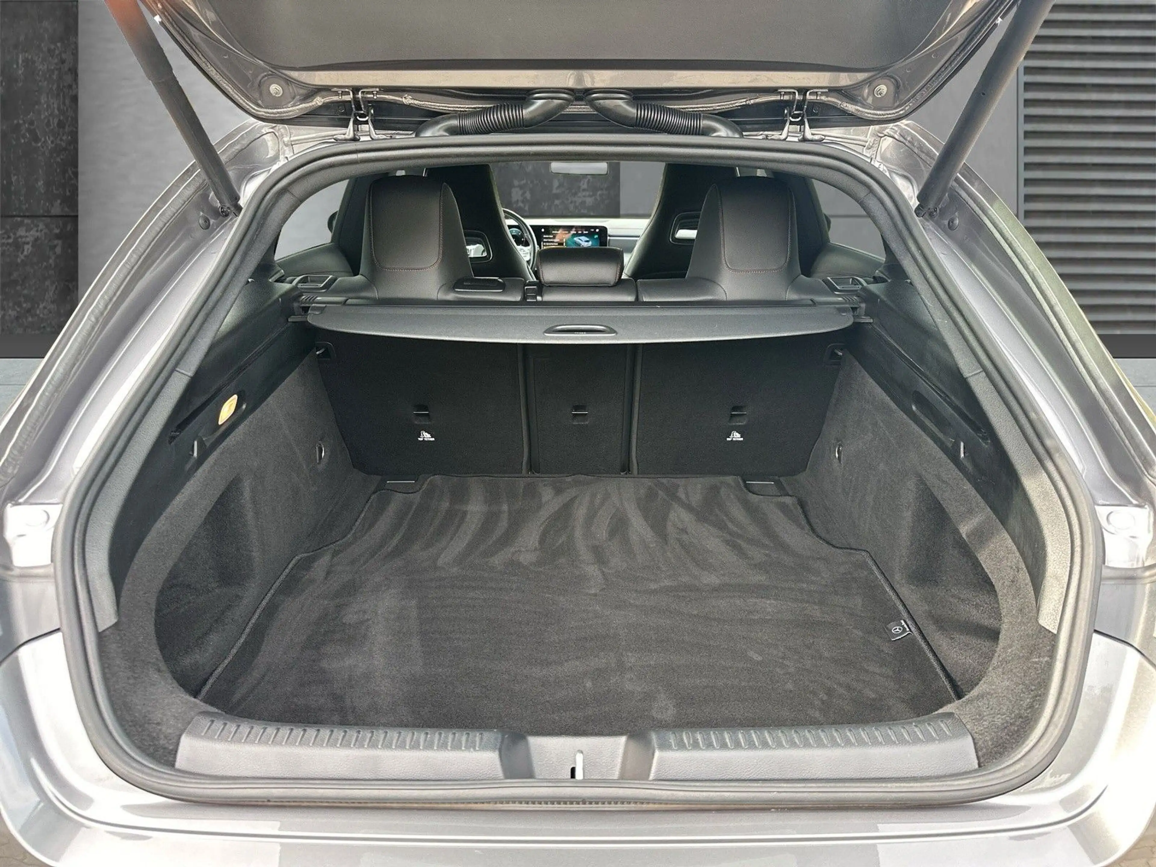 Mercedes-Benz CLA 220 *AMG*WIDESCREEN*TOTWINKEL*KAMERA — photo 15