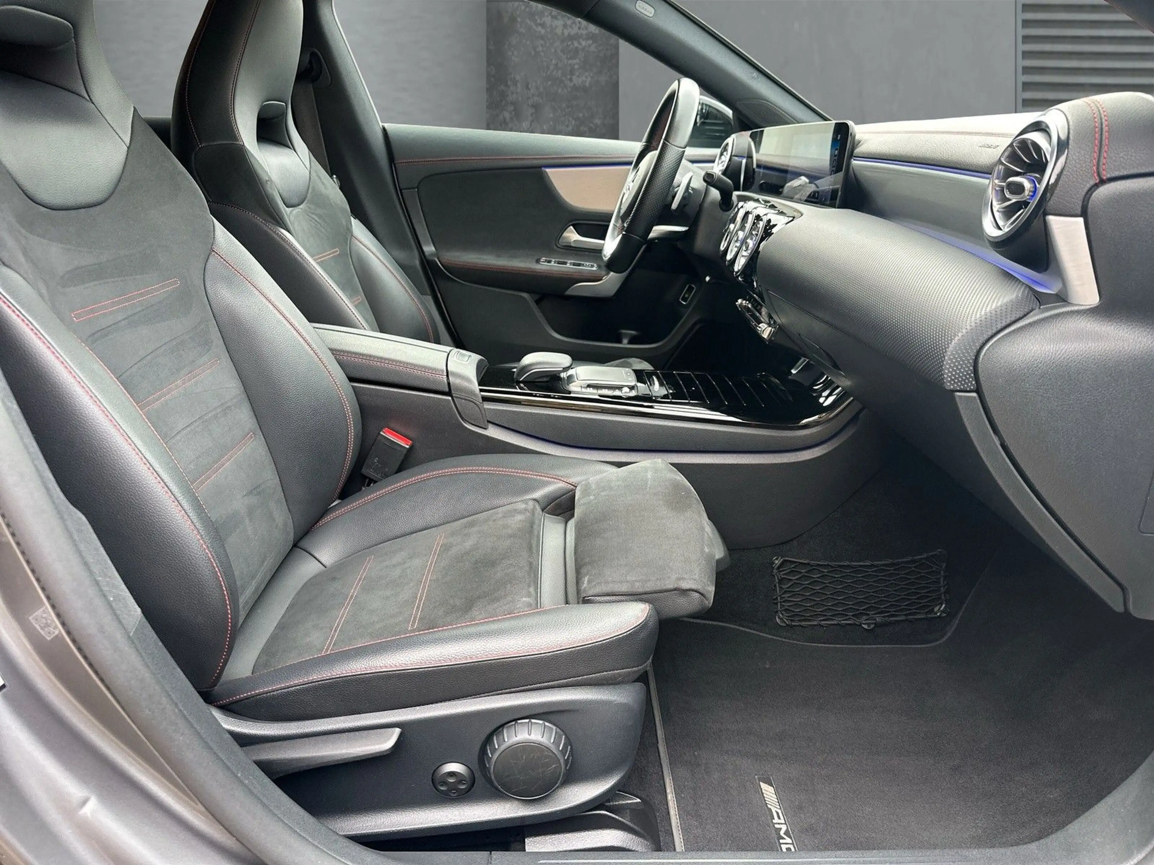 Mercedes-Benz CLA 220 *AMG*WIDESCREEN*TOTWINKEL*KAMERA — photo 11