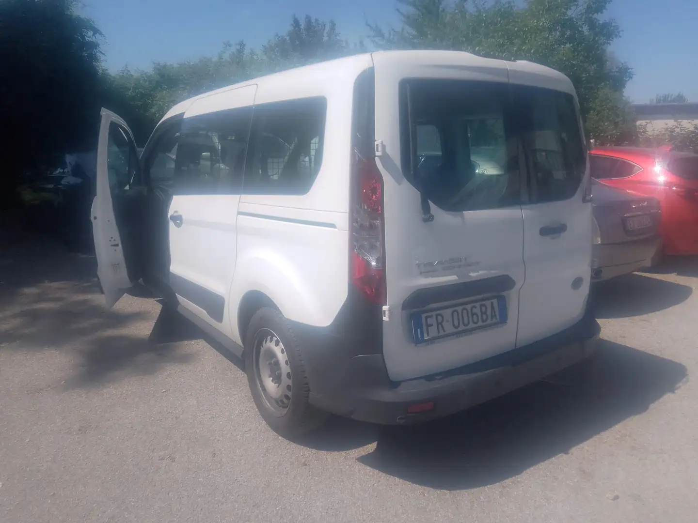 Ford Connect  Combi N1 5 posti tua a € 199 mese Bianco - 2