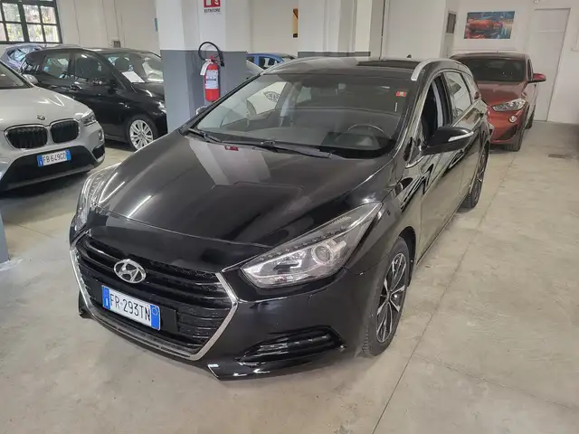 Hyundai i40 Wagon 1.7 crdi Business 141cv auto PREZZO REALE!!