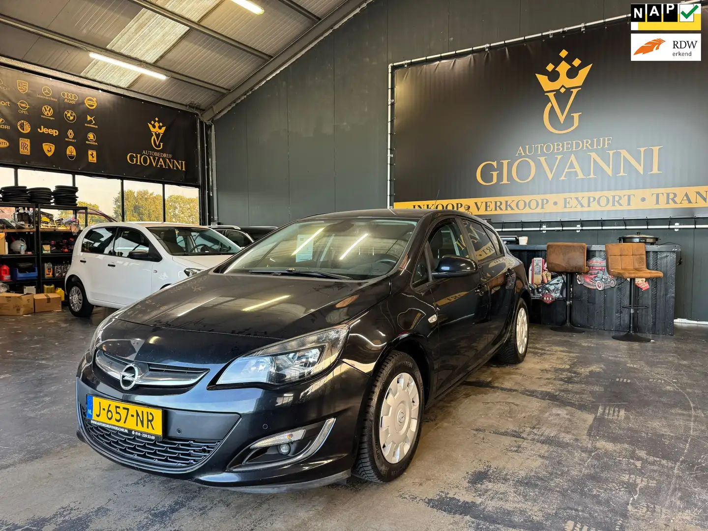 Opel Astra 1.4 Turbo Sport inruilen is mogelijk Zwart - 1