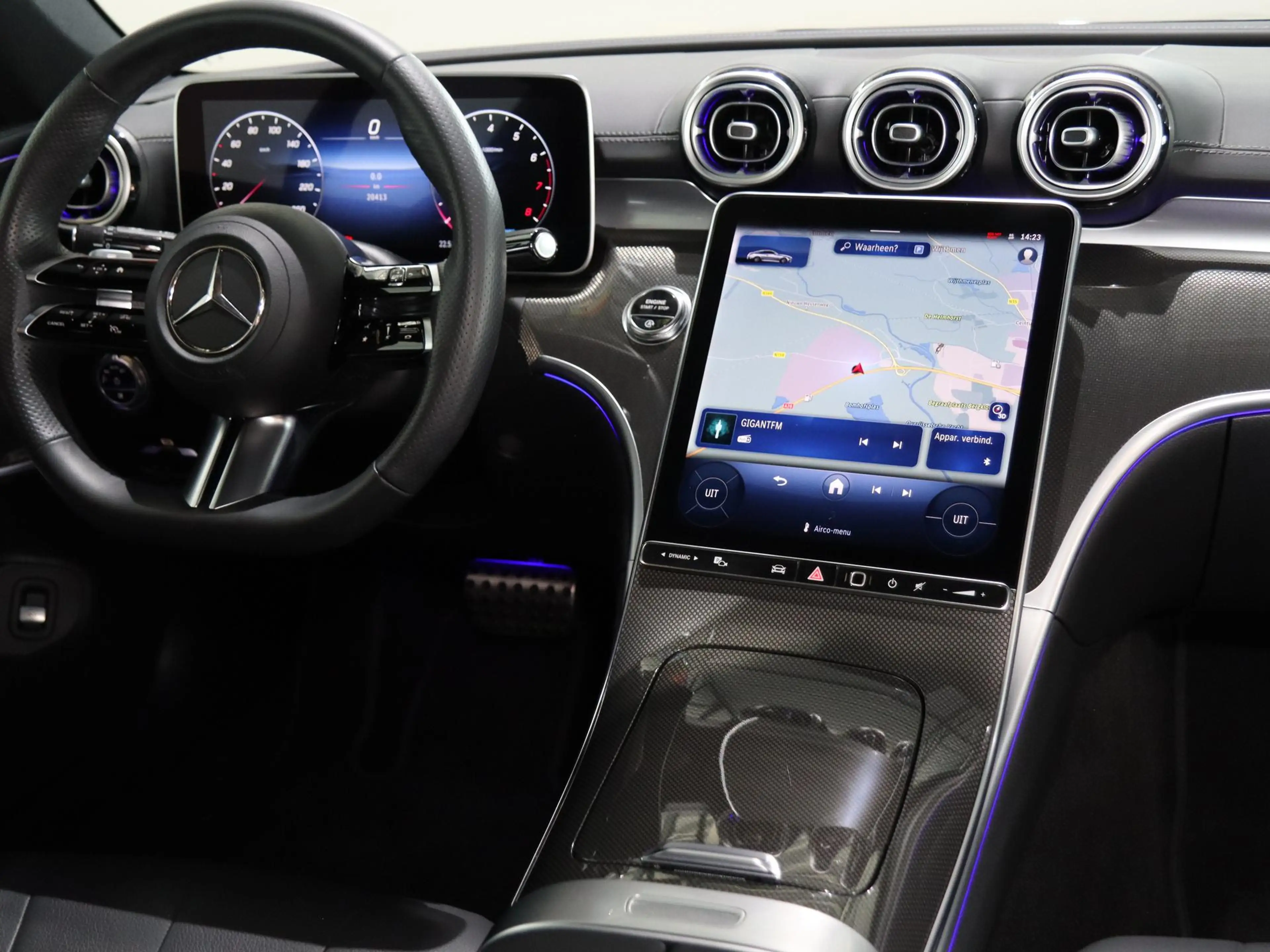 Mercedes-Benz CLE 200 Coupé AMG Line | Digital Light | Panoramadak | 20" — photo 8