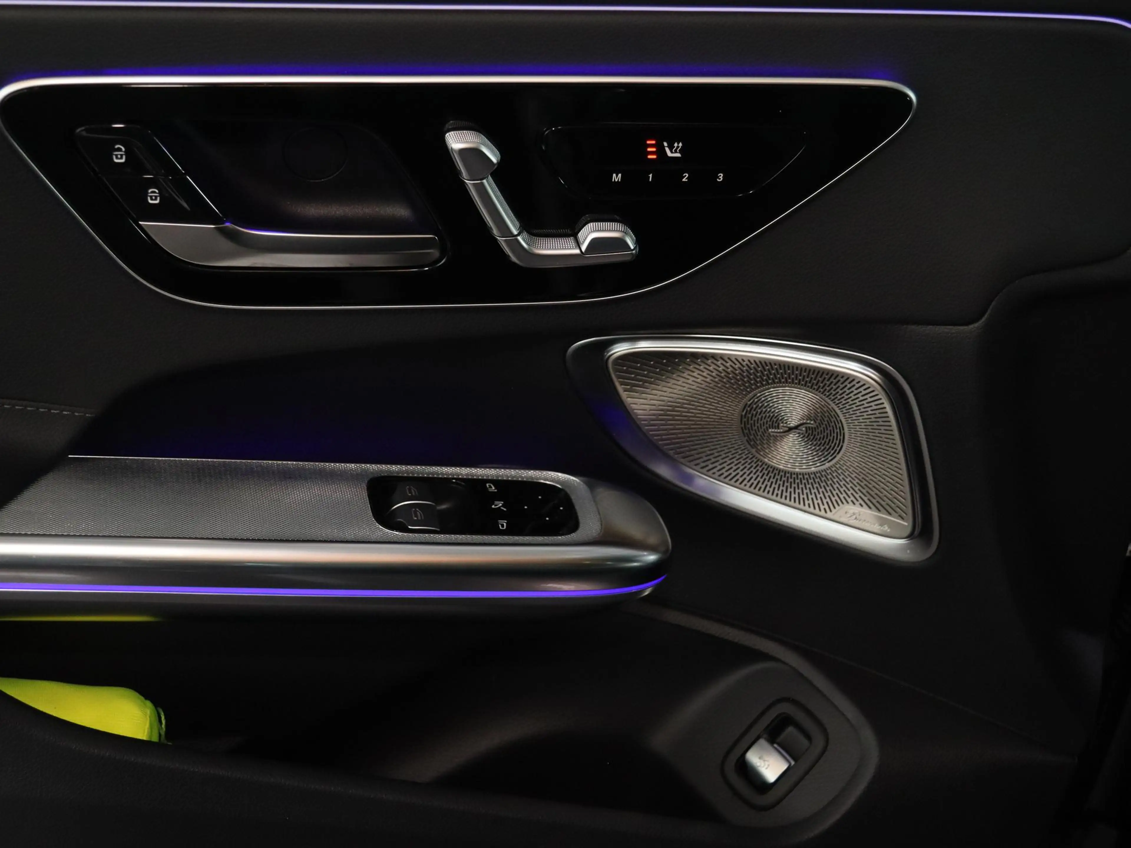 Mercedes-Benz CLE 200 Coupé AMG Line | Digital Light | Panoramadak | 20" — photo 12