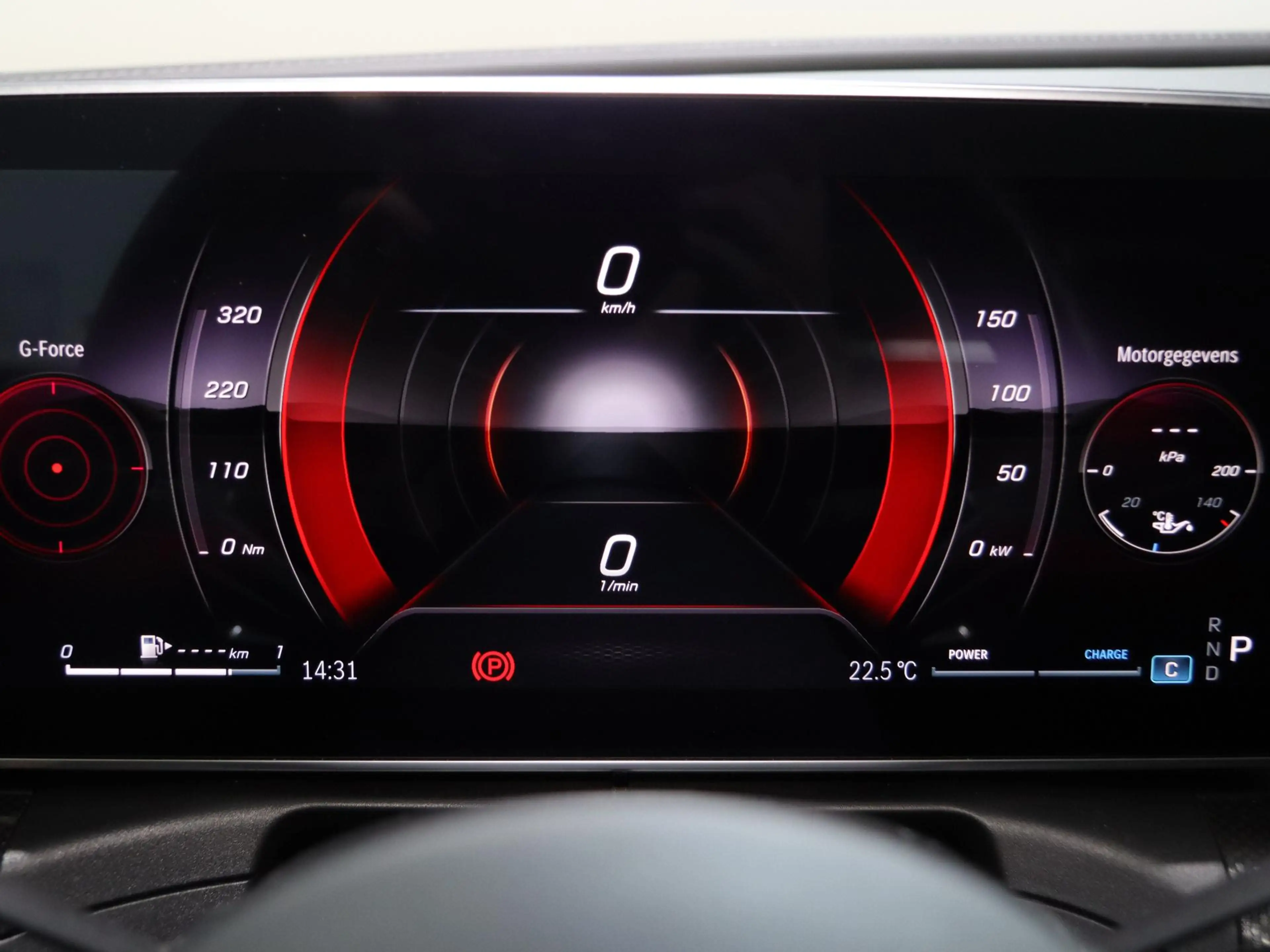 Mercedes-Benz CLE 200 Coupé AMG Line | Digital Light | Panoramadak | 20" — photo 13