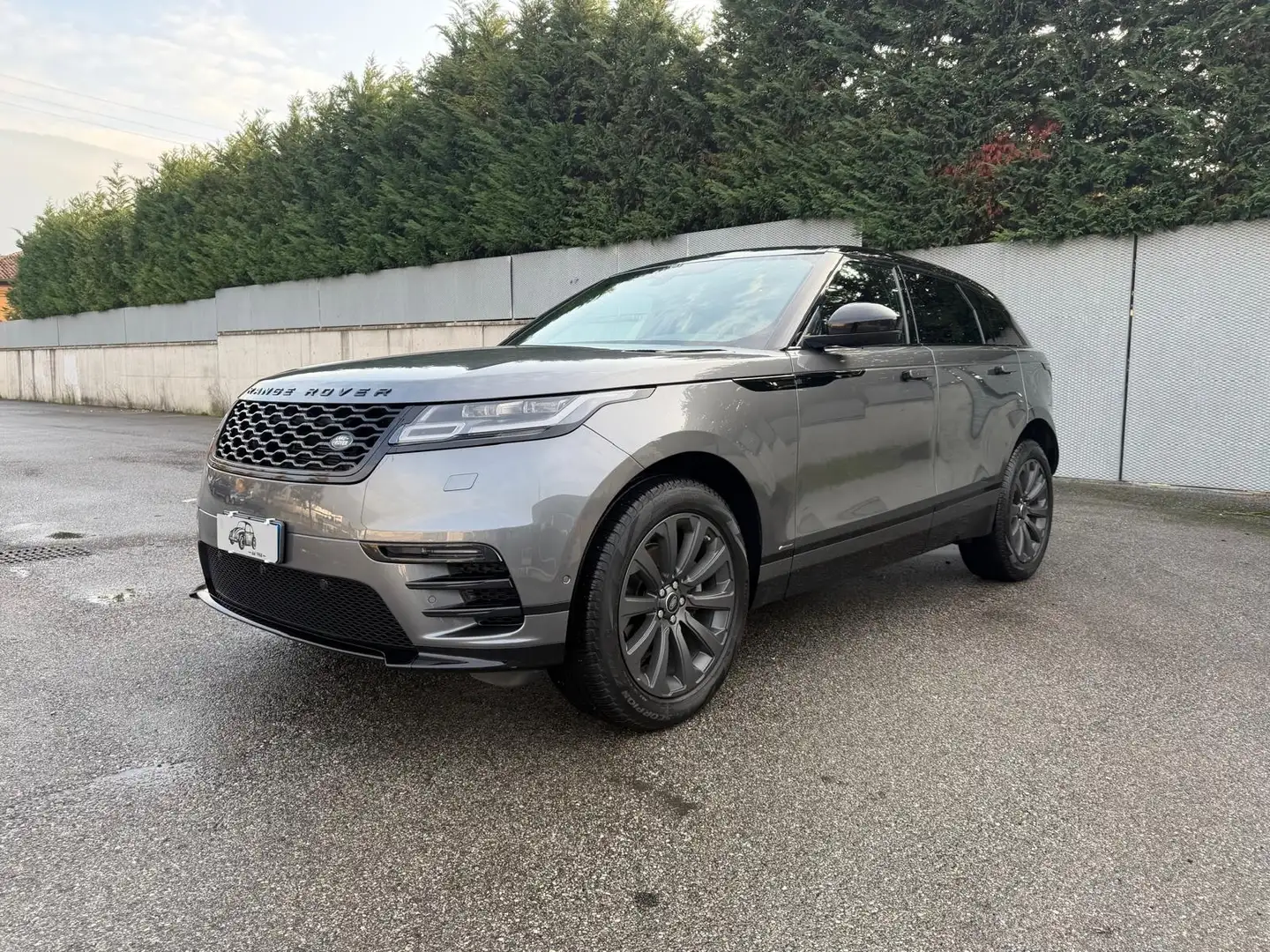 Land Rover Range Rover Velar Range Rover Velar 2.0 i4 R-Dynamic HSE 240cv auto Grigio - 1