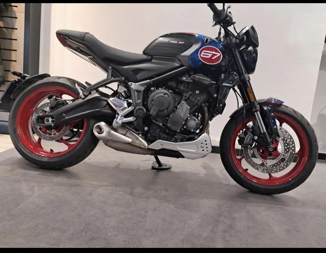 Triumph Trident 660