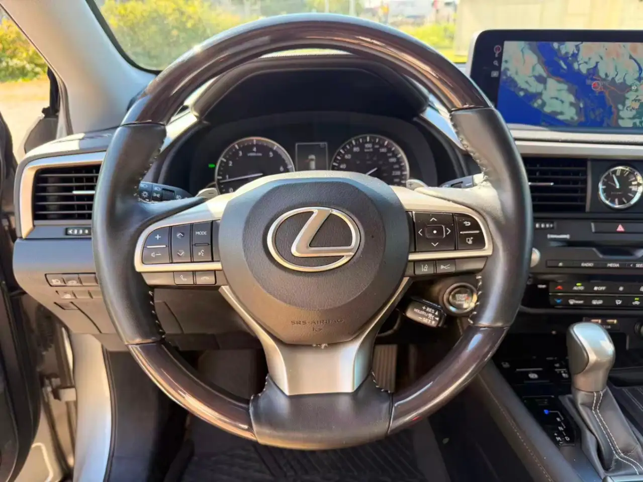 Lexus RX photo Lexus RX