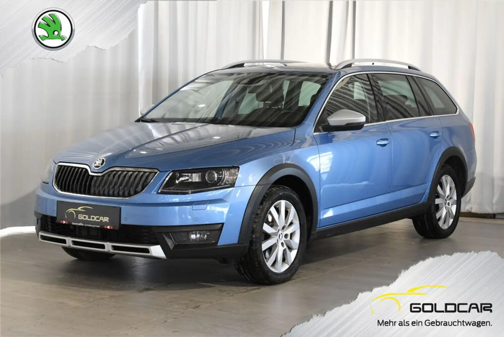 Skoda Octavia Scout 4x4 DSG Blau - 1
