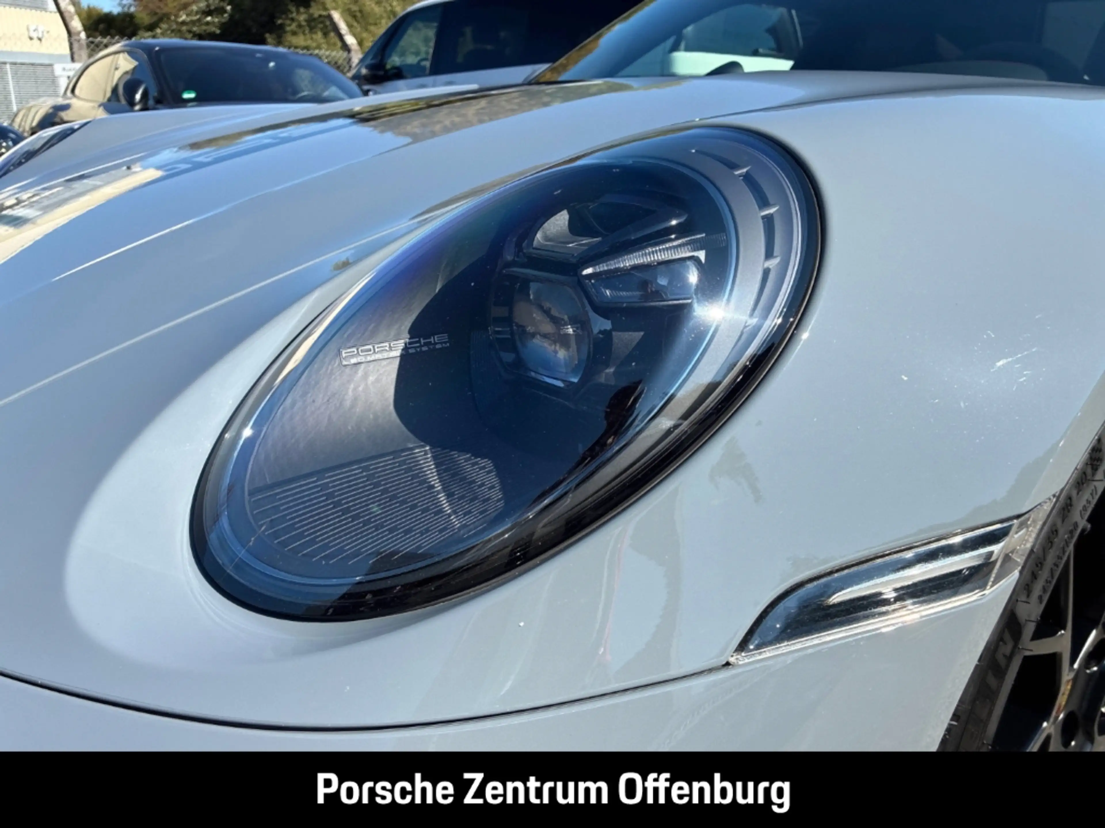 Porsche 992 (911) Carrera 4 GTS — photo 11