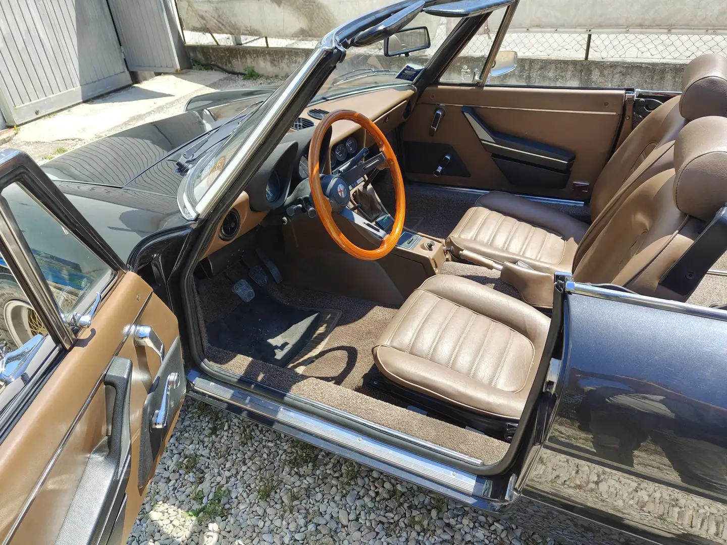 Alfa Romeo Spider Spider 1.6 Černá - 1