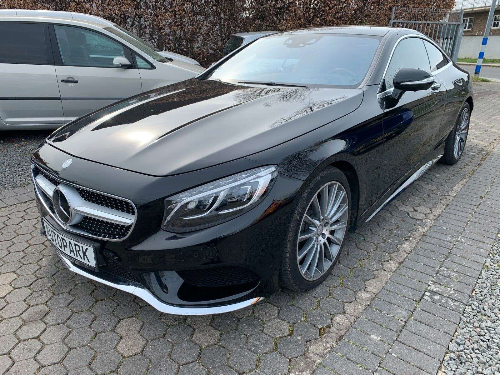 Second hand Mercedes Benz S-Class 500