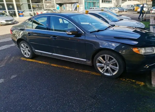 Volvo S80