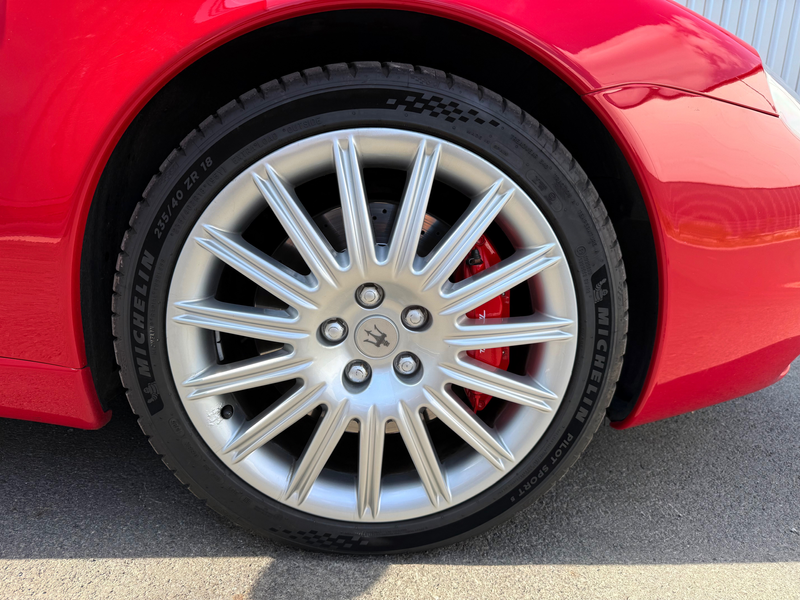 Maserati 4200 Maserati 4200 GT Coupe Cambiocorsa perfektes Scheckheft — photo 10