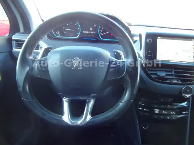 Peugeot 2008 view 12