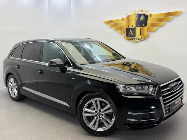 Audi Q7 main image