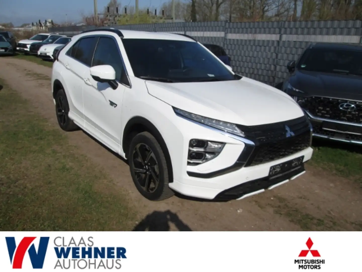 Mitsubishi Eclipse Cross Plus Select Black Hybrid 4WD 2.4 PHEV LED NAVI Sta Weiß - 1
