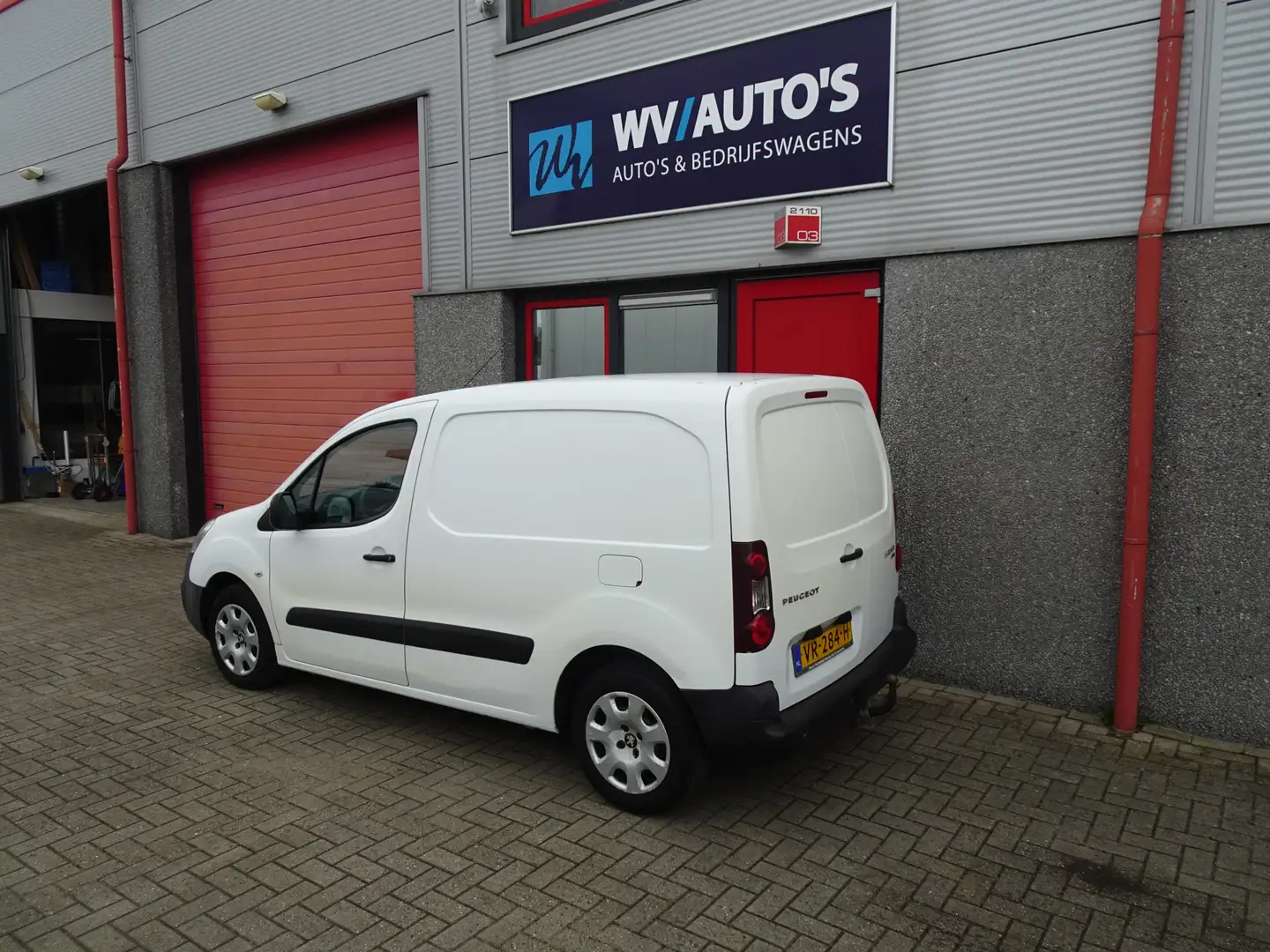 Peugeot Partner 120 1.6 BlueHDi 75 L1 XR MARGE !!!!!!! Wit - 2