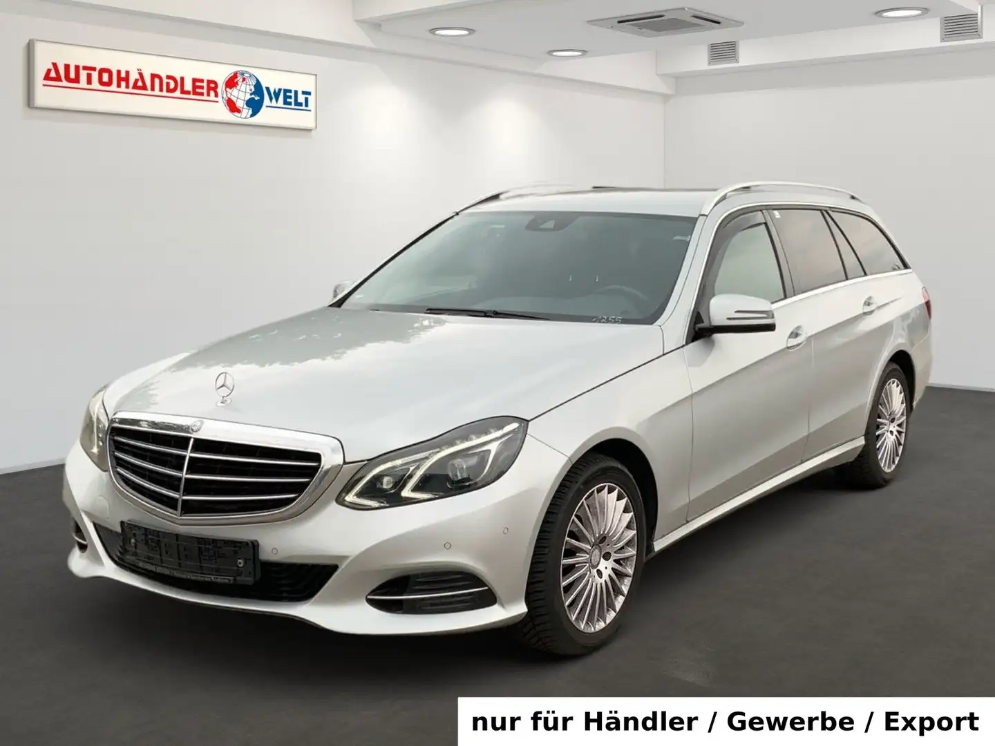 Mercedes-Benz E 220 CDI Kombi AT Avantg. BlueE AAC LED Navi Silver - 1