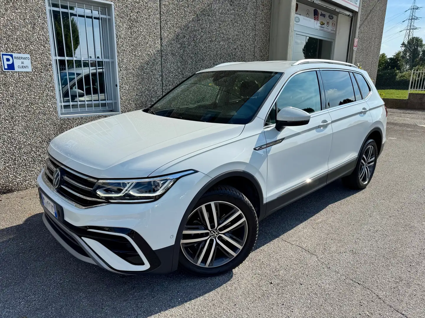 Volkswagen Tiguan Allspace 2.0 tdi Elegance 150cv dsg "PARI AL NUOVO"LISTINO €51.242,00" Blanc - 2