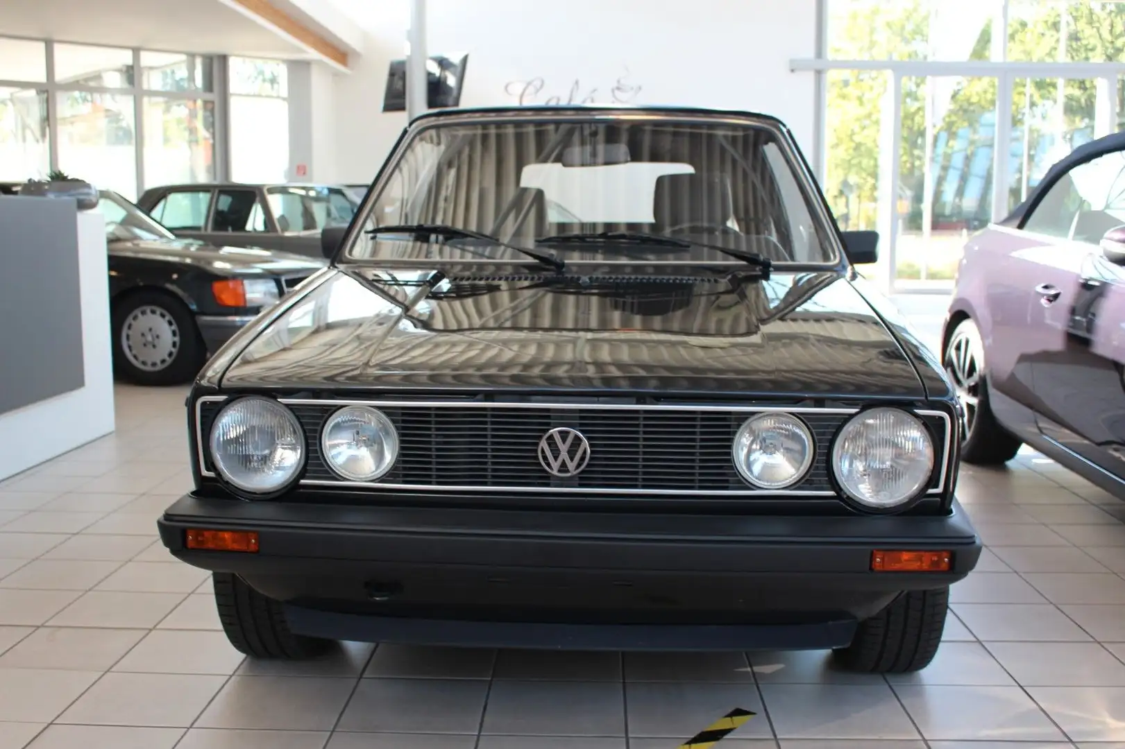 Volkswagen Golf Cabriolet I +H-Kennzeichen+Original Zustand crna - 1