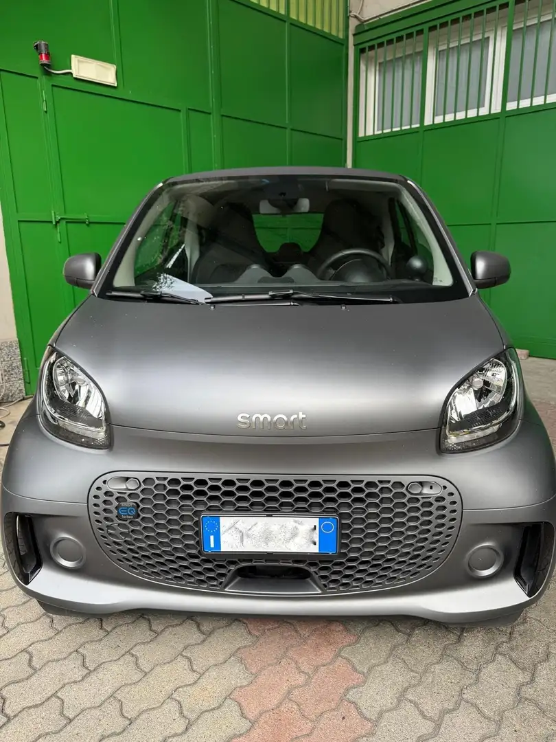 smart forTwo EQ FORTWO COUPE Gris - 1