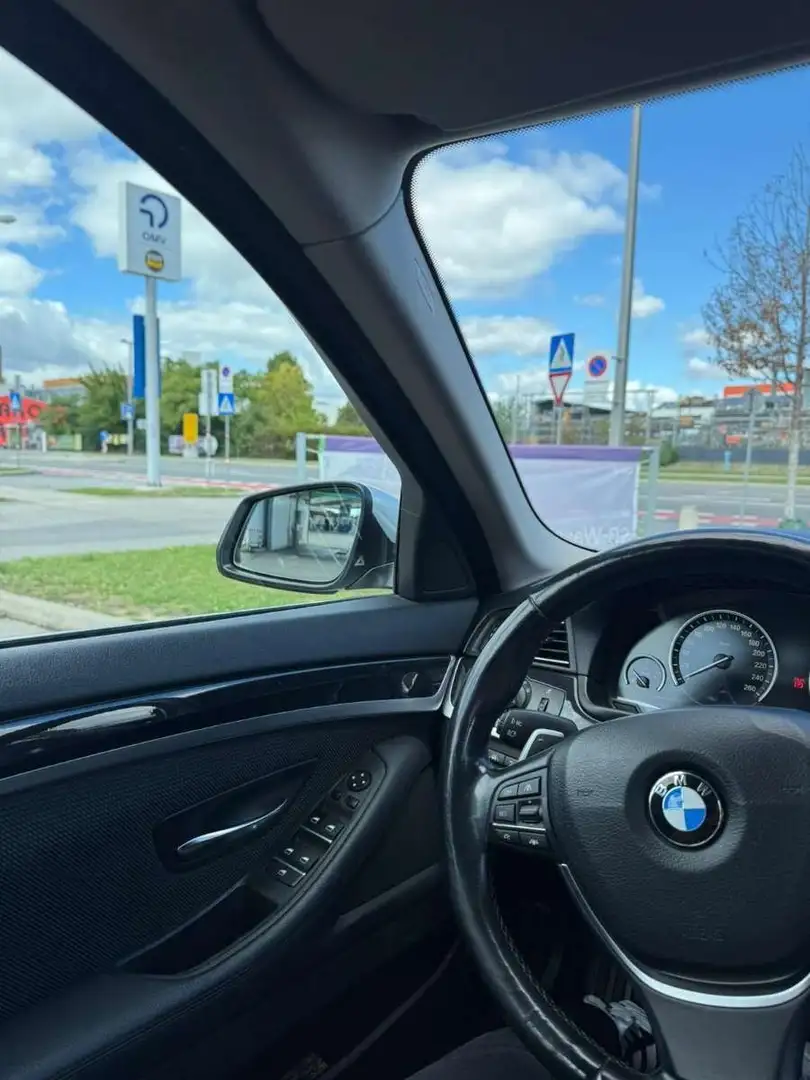 BMW 525 525d d touring F11 Kombi / Family Van Silber - 1