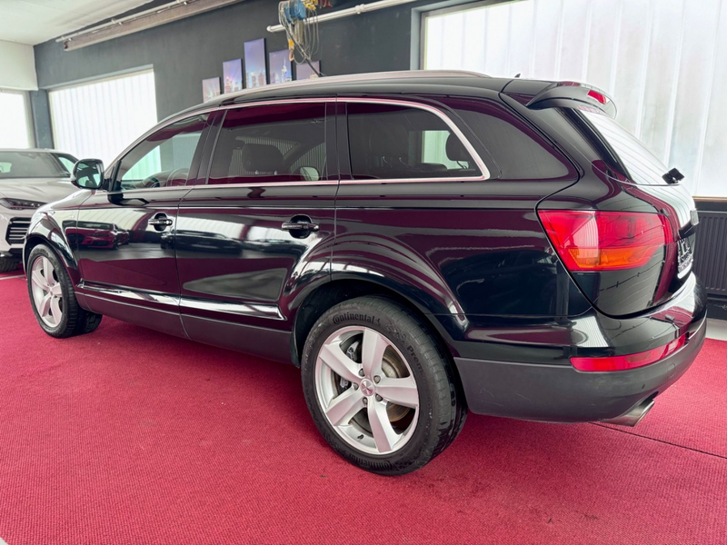 Audi Q7 4.2 V8TDI S line Pano AHK 7 Sitze Luft MMi — photo 9