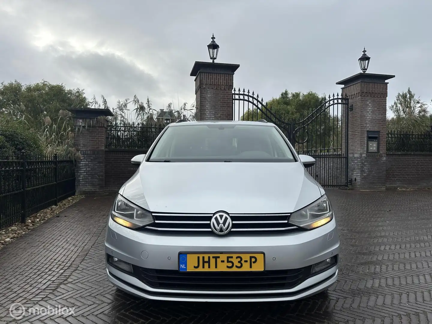 Volkswagen Touran 1.4 TSI Highline DSG 7-personen GARANTIE Zilver - 2