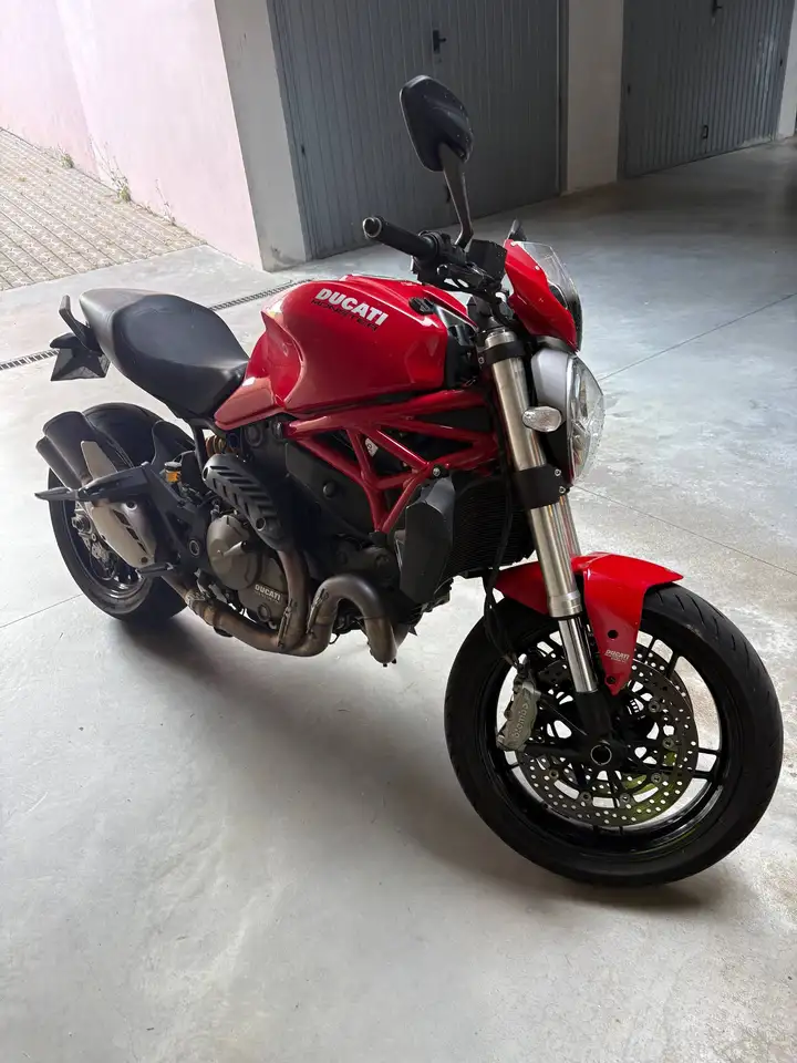 Ducati Monster 821