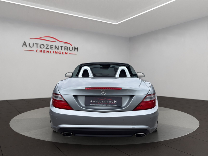 Mercedes-Benz SLK 250 CDI AMG Line NAVI LEDER HK PANO AIRSCARF — photo 6