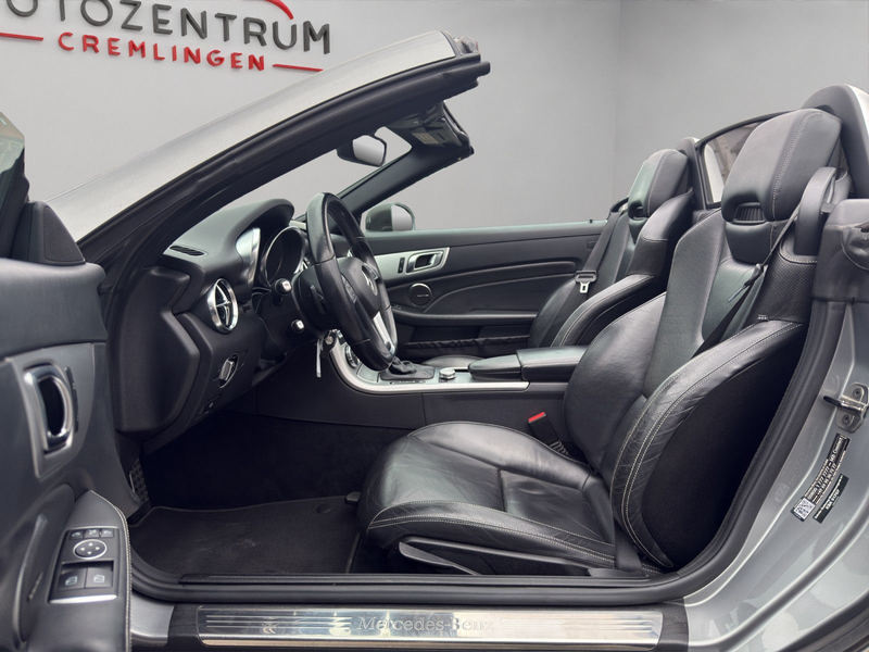 Mercedes-Benz SLK 250 CDI AMG Line NAVI LEDER HK PANO AIRSCARF — photo 9