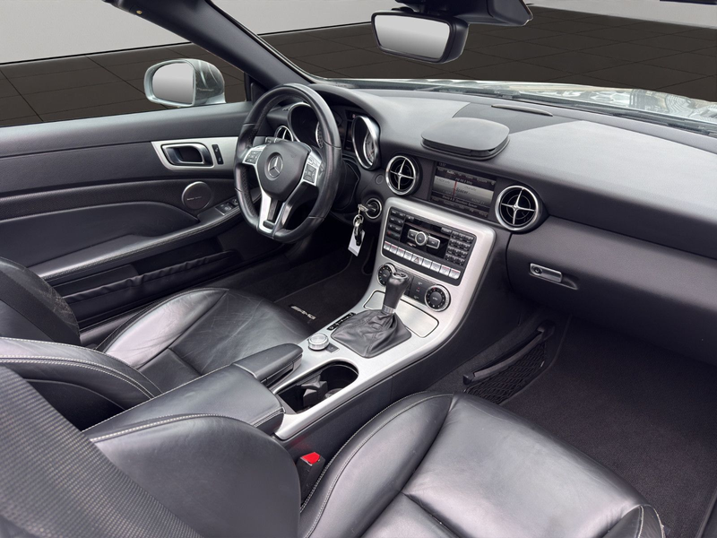 Mercedes-Benz SLK 250 CDI AMG Line NAVI LEDER HK PANO AIRSCARF — photo 12