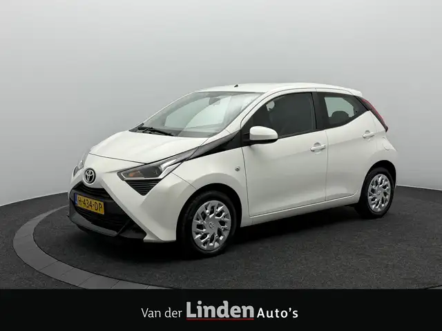 Toyota Aygo 1.0 VVT-i x-play Limited | Navigatie | Camera | Ca
