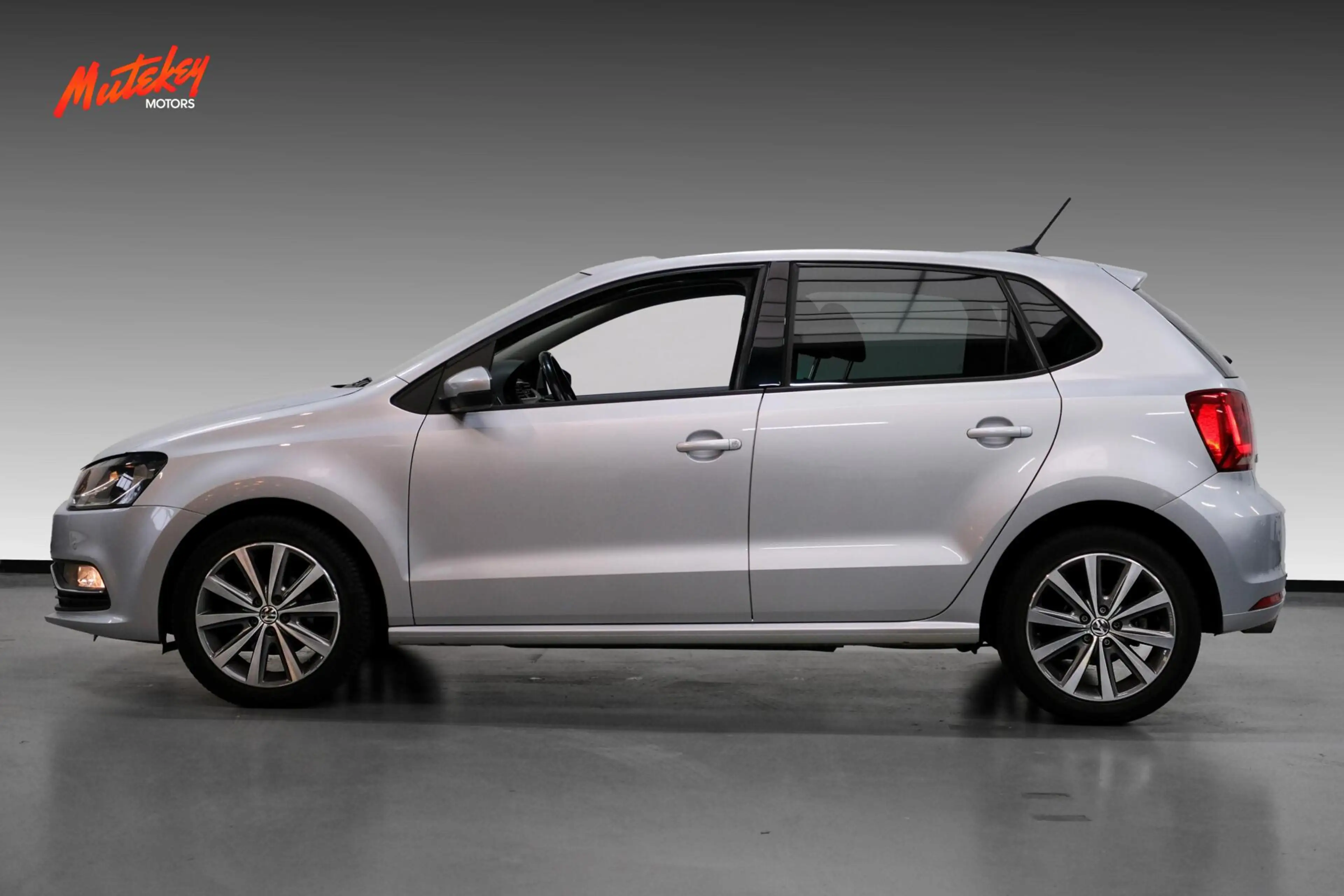 Volkswagen Polo 1.2 TSI | Carplay | Cruise | 100% onderhoud — photo 4