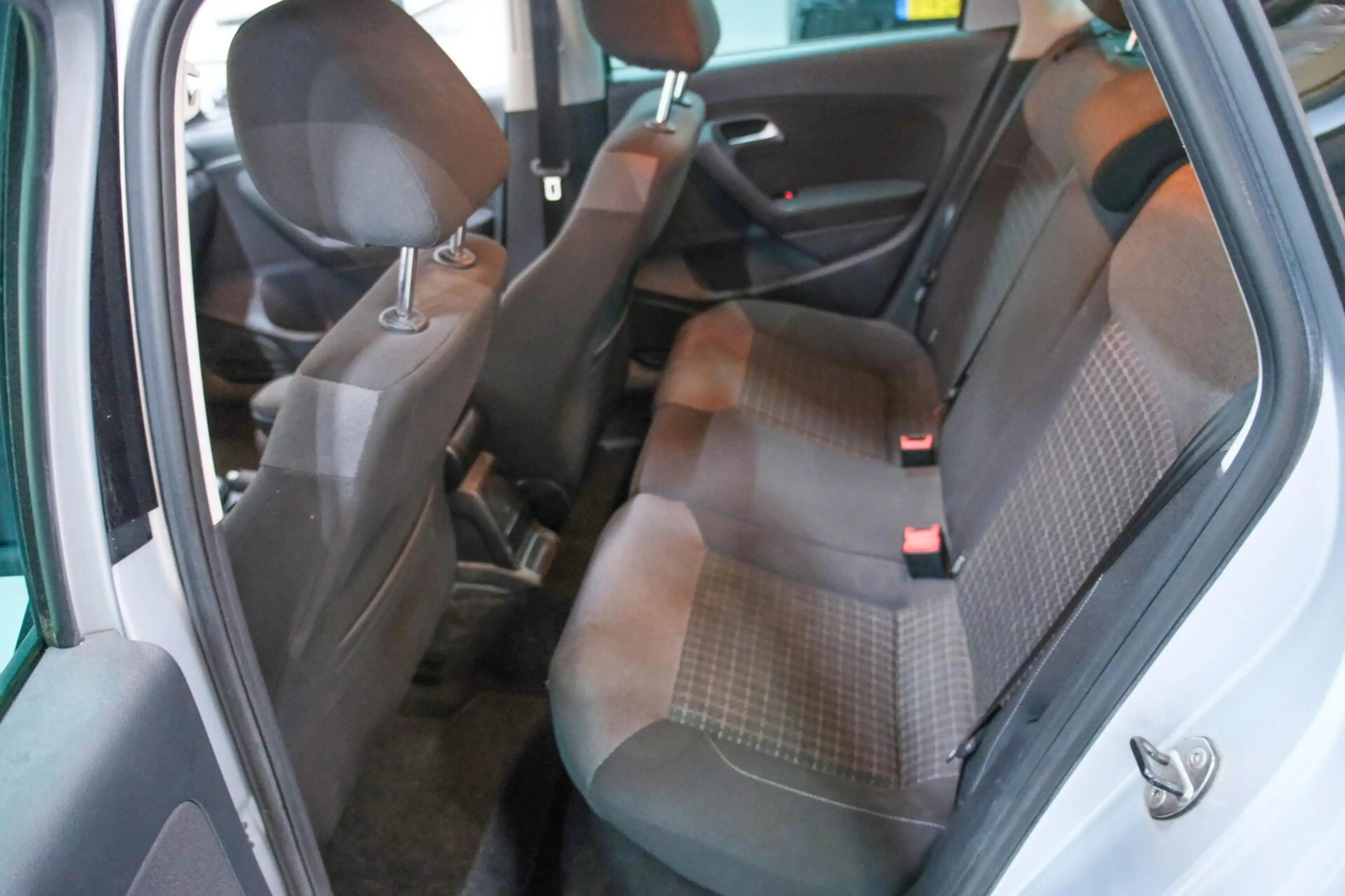Volkswagen Polo 1.2 TSI | Carplay | Cruise | 100% onderhoud — photo 9