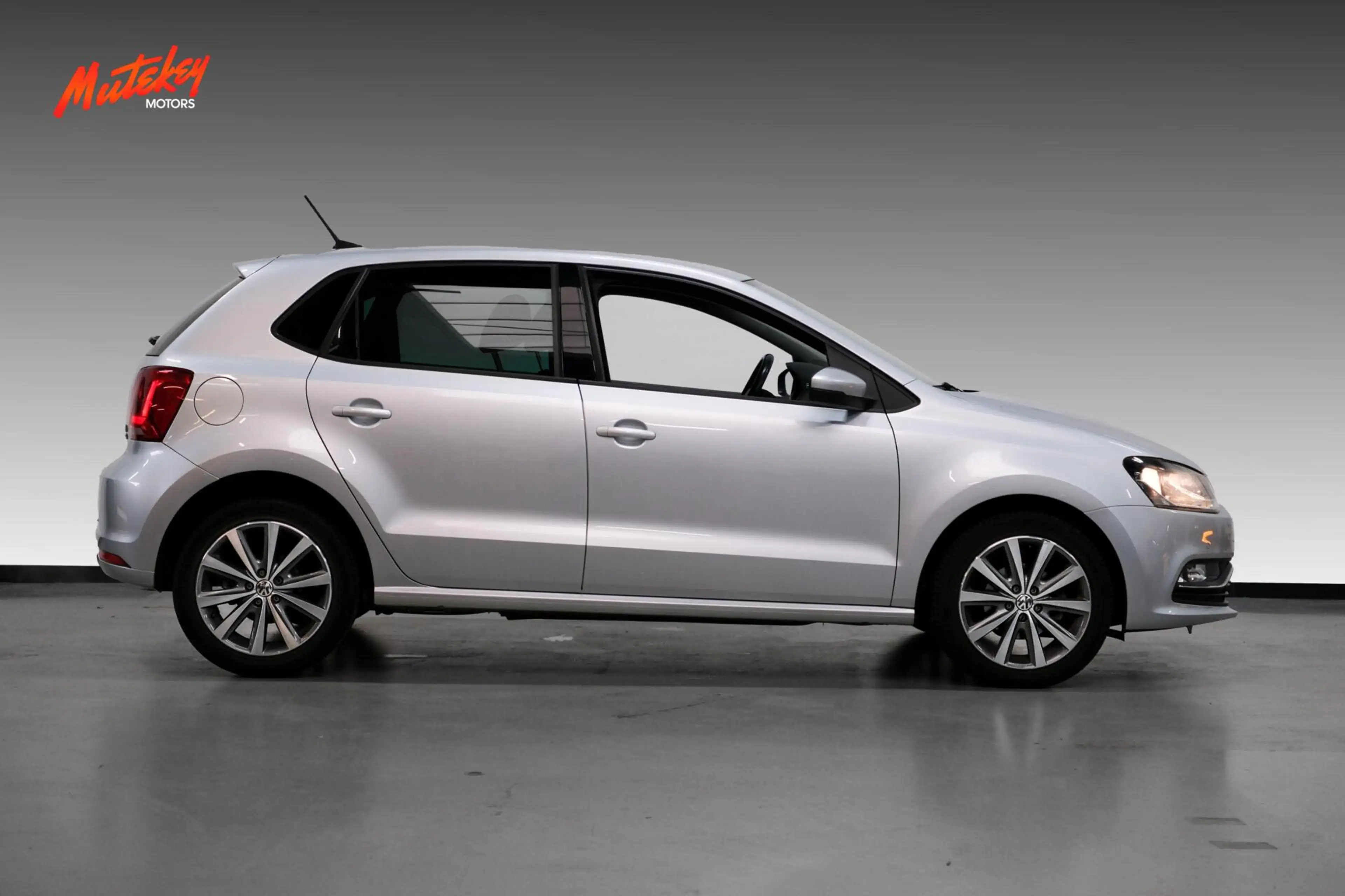 Volkswagen Polo 1.2 TSI | Carplay | Cruise | 100% onderhoud — photo 6