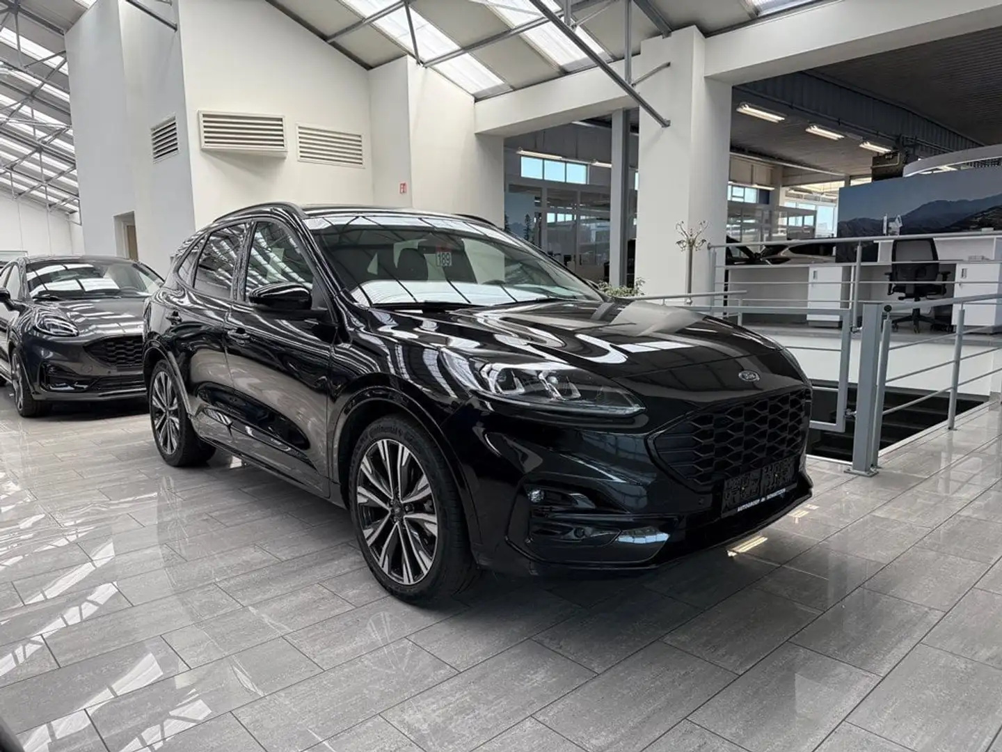 Ford Kuga ST-Line X 2.5i FHEV 190pk/140kW - HF45 Auto - 1