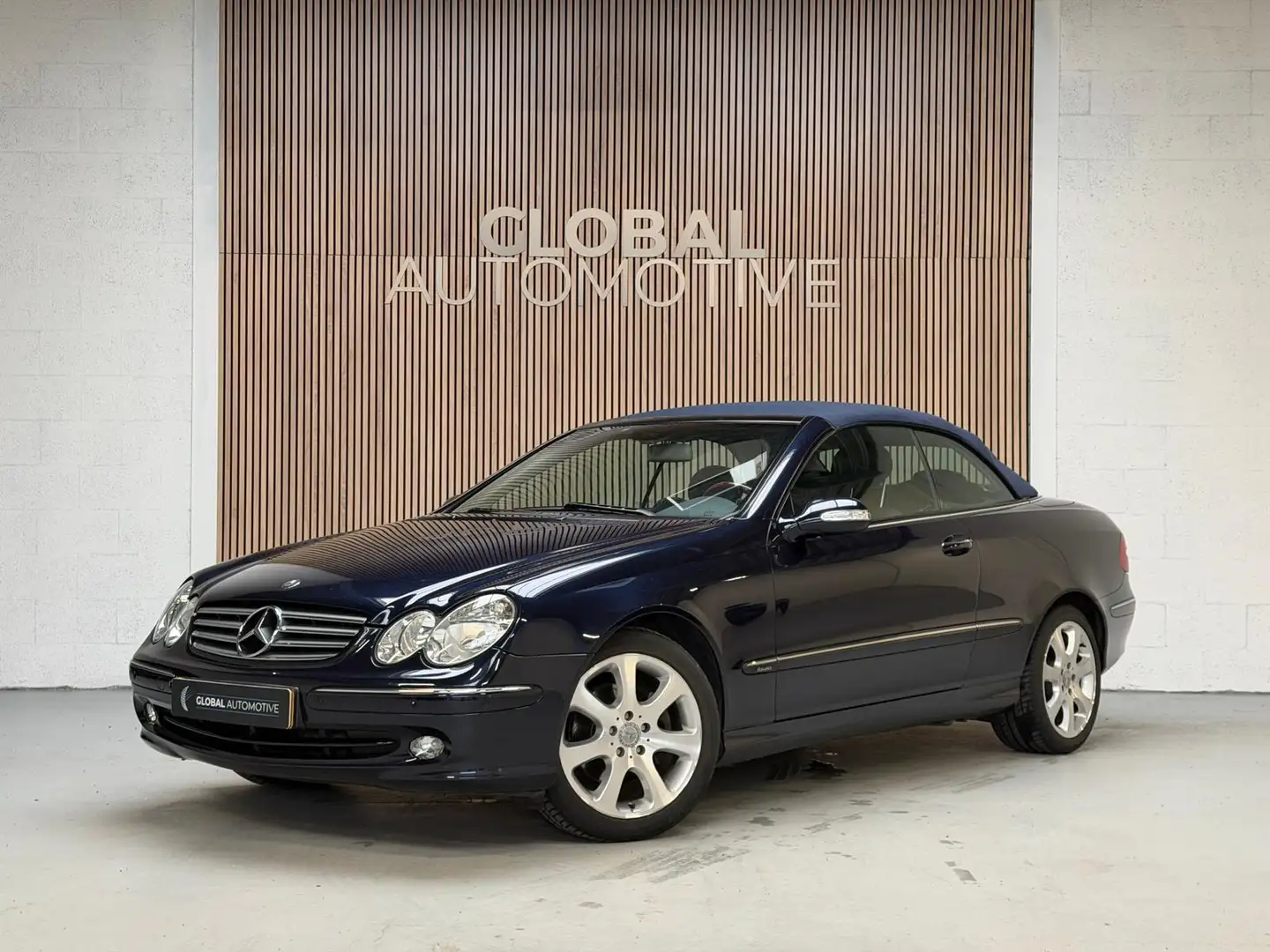 Mercedes-Benz CLK 200 Cabrio K. Avantgarde | Leder | Memory Azul - 1