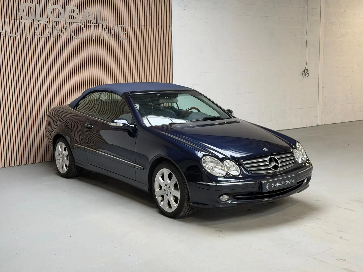 Mercedes-Benz CLK 200 Cabrio K. Avantgarde | Leder | Memory Azul - 2