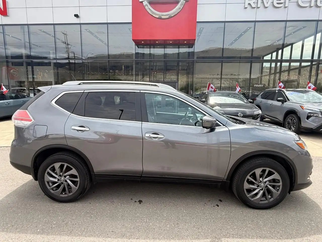 Nissan Rogue снимка Nissan Rogue
