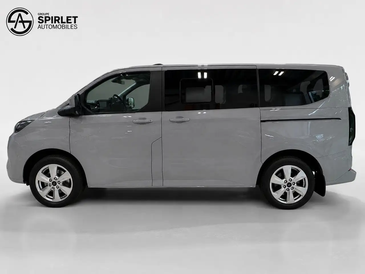Ford Tourneo Custom 2026