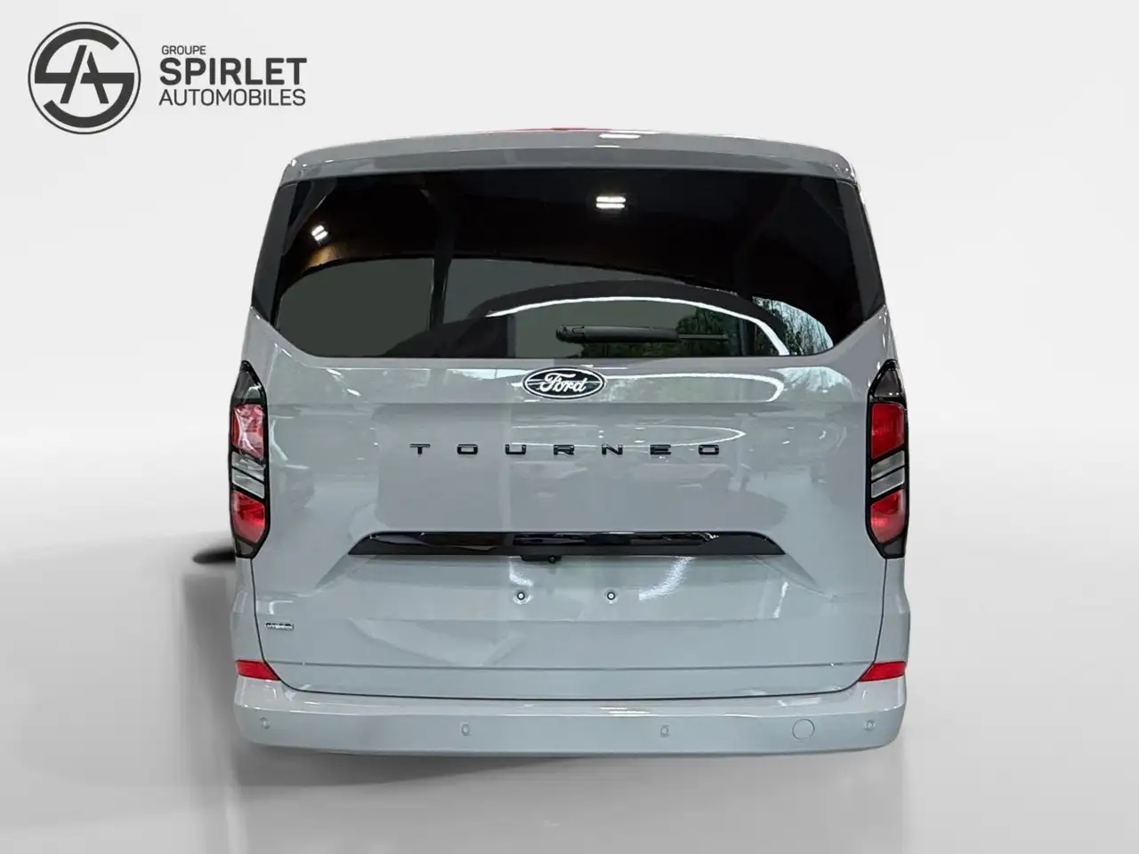 Ford Tourneo Custom 2026