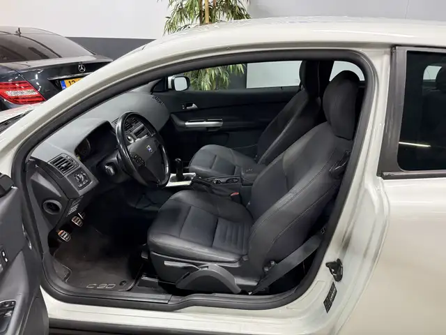 Volvo C30 view 8