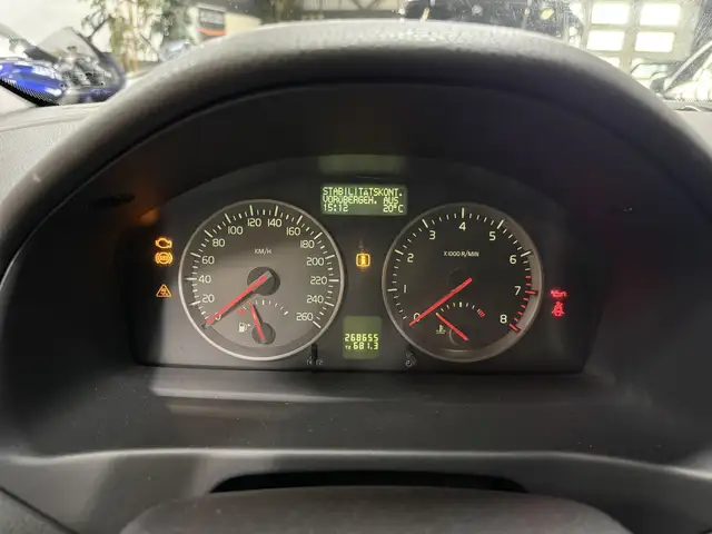 Volvo C30 view 11