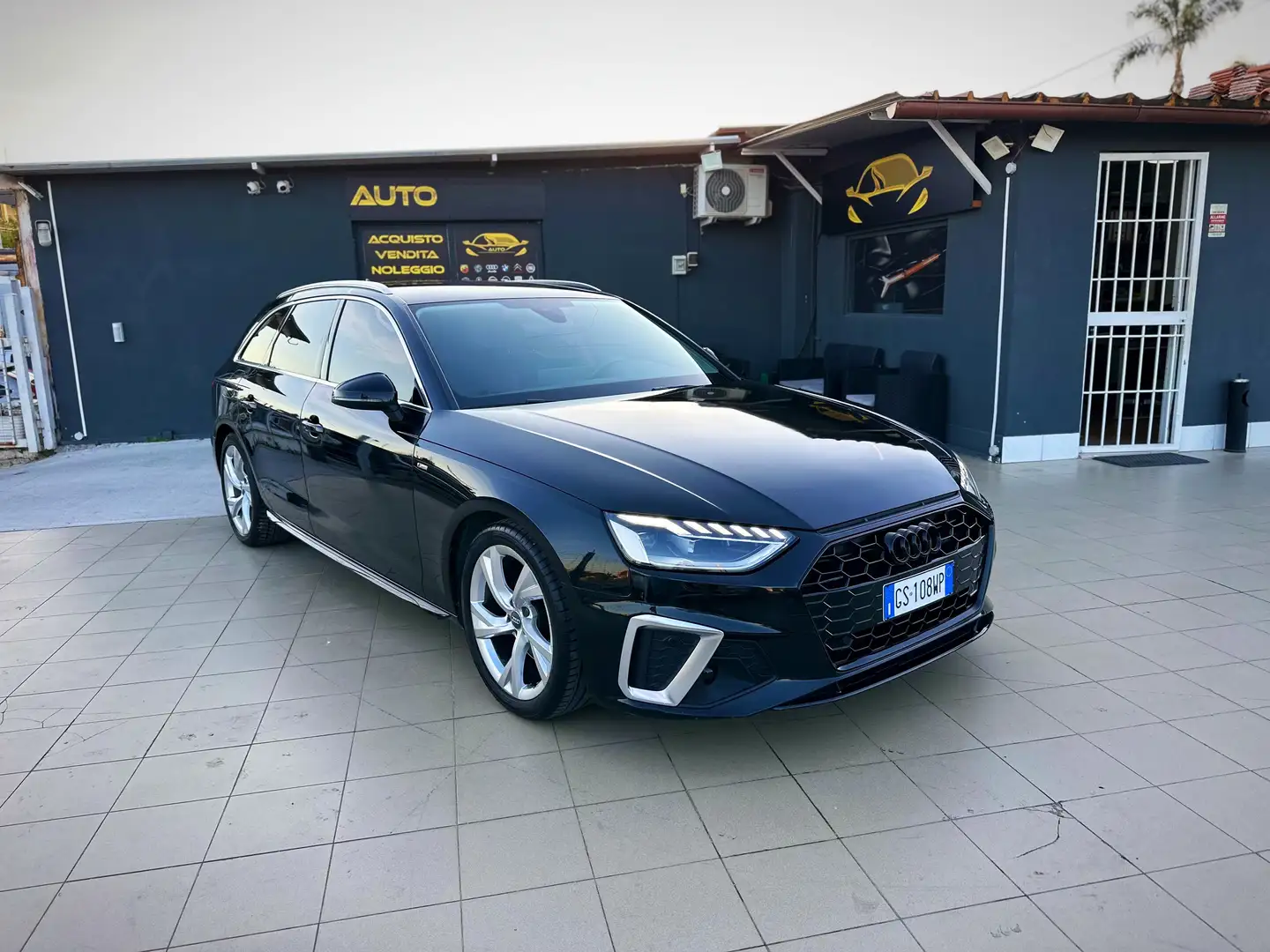 Audi A4 Avant 35 2.0 tdi mhev S Line edition 163cv s-troni - 1