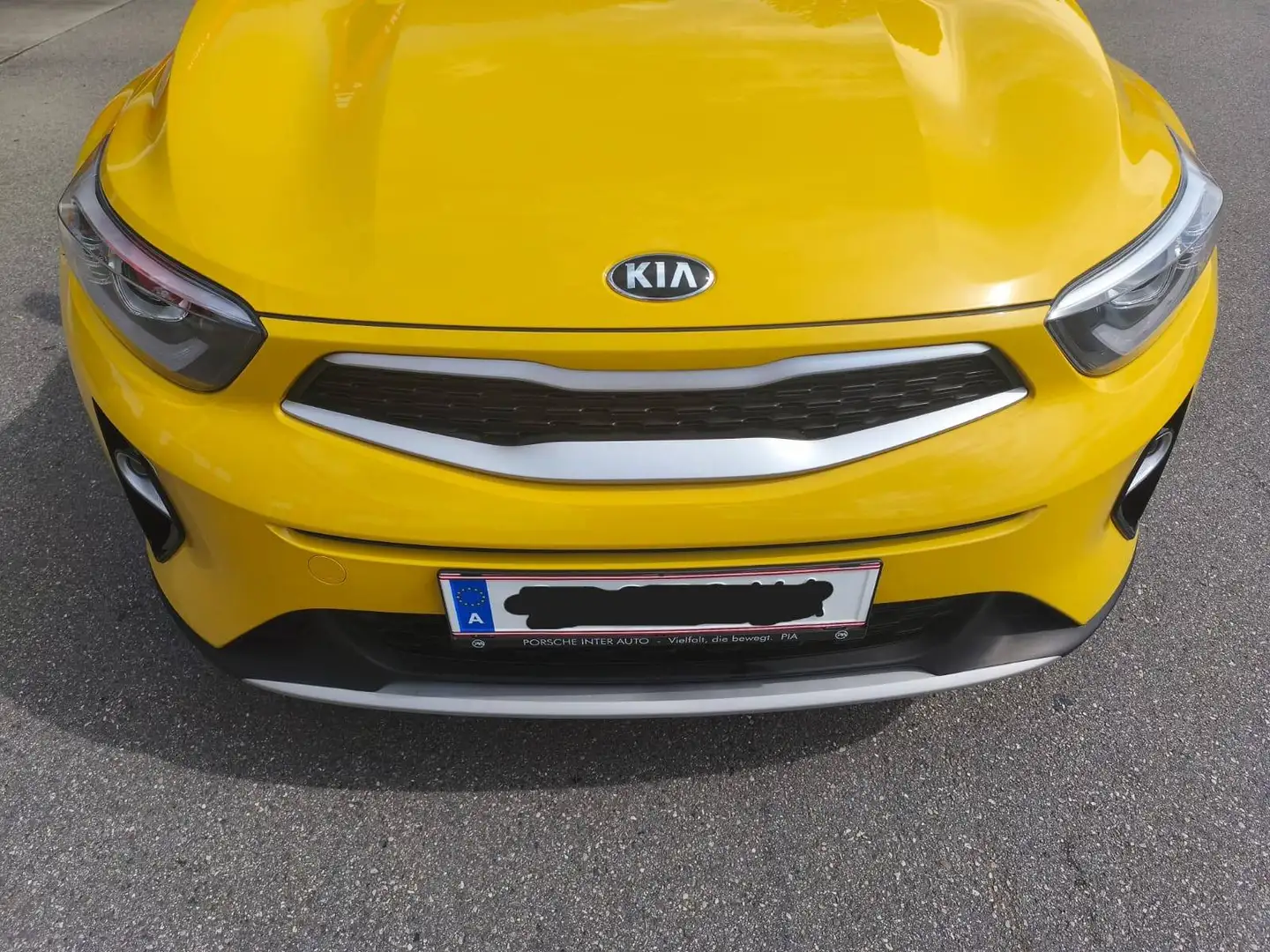 Kia Stonic Stonic 1,4 MPI ISG Titan Titan Gelb - 2